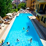 T And G Marmaris