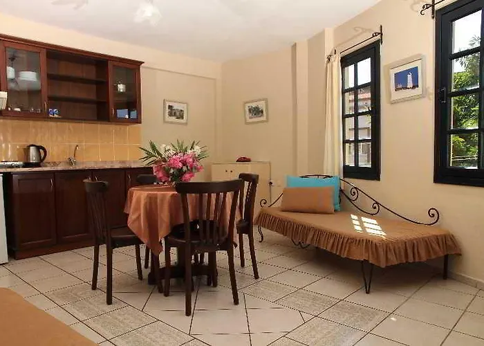 T And G * مرمريس